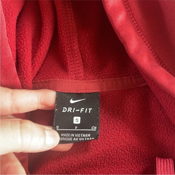 Nike Dri-Fit Iowa State Cyclones Size Small Hooded Athletic Sweatshirt. - Picture 5 of 6